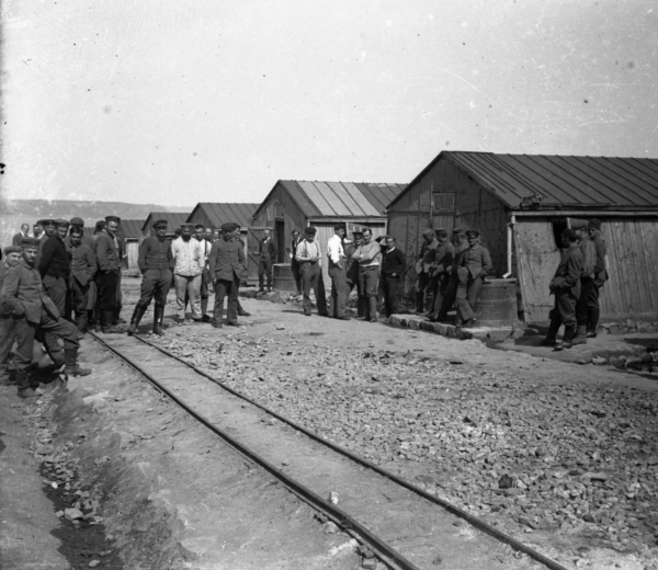 2-les-interne-s-civils-de-la-grande-guerre-1